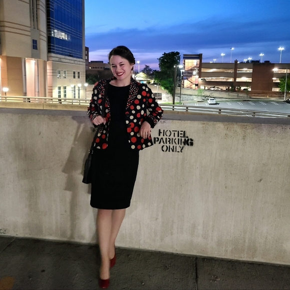 Meet your Posher, Jessica Jean - Picture 6 of 7